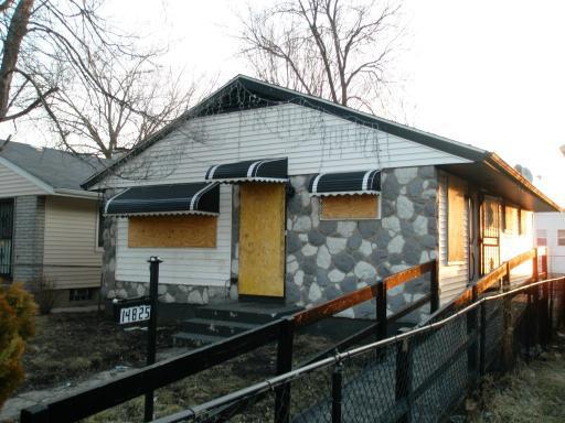 14825 Maplewood Ave., Harvey, IL 60426