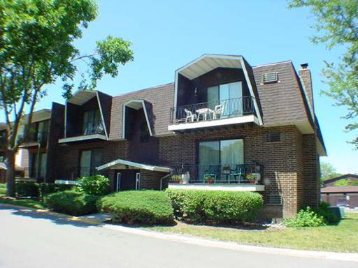120 W 65th St., Westmont, IL 60559
