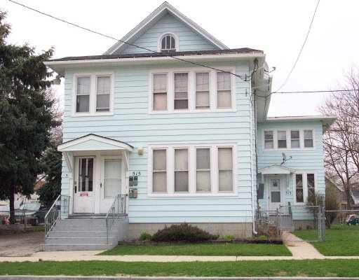 513-15 View St., Aurora, IL 60506