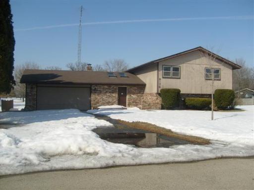 8176 Cloverdale Ln., Rockford, IL 61107