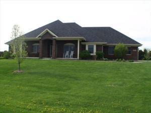 40W715 Stonebriar Ln., Elgin, IL 60123