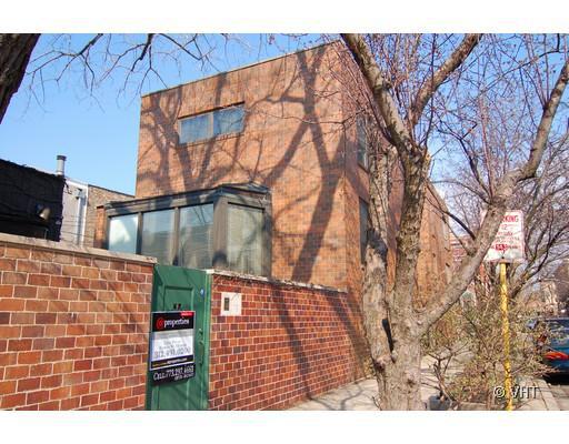 844 W Wisconsin St., Chicago, IL 60614