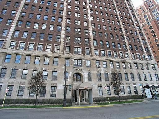3750 N Lake Shore Dr. #13D, Chicago, IL 60613