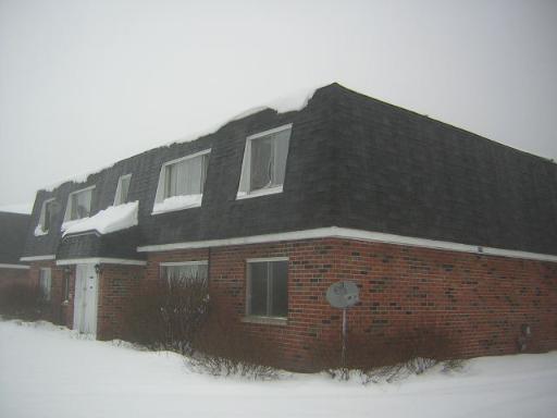 109 Harbor Dr., Oswego, IL 60543
