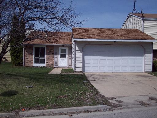 44 Village Ct., Elgin, IL 60120