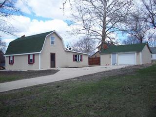 106 S West St., Hollowayville, IL 61356