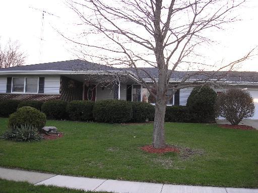 1835 Maness Ct., Sycamore, IL 60178