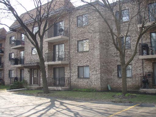 5511 Chateau Dr. #3, Rolling Meadows, IL 60008