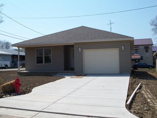 103 N Peru St., Tonica, IL 61370