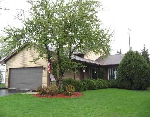 377 Pearson Cir., Naperville, IL 60563