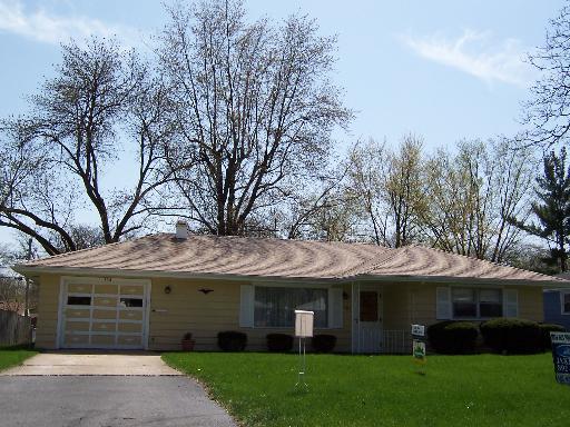 386 California Ave., Aurora, IL 60506