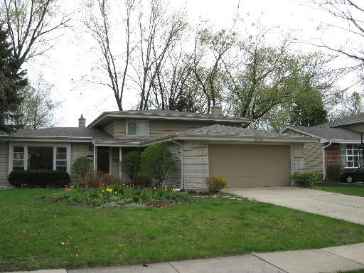1140 Elizabeth Ave., Naperville, IL 60540