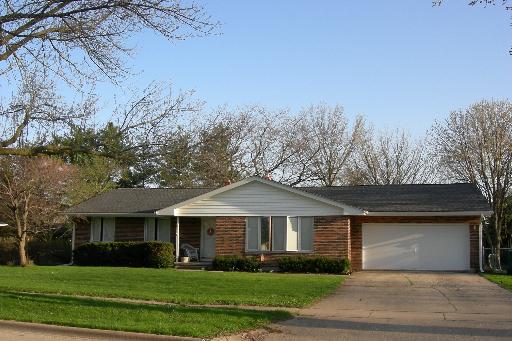 304 Forsythe Ln., Dekalb, IL 60115
