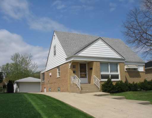 7742 N Oleander Ave., Niles, IL 60714