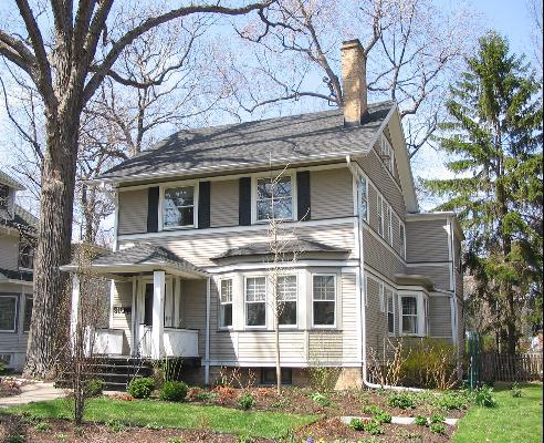 910 Oakwood Ave., Wilmette, IL 60091