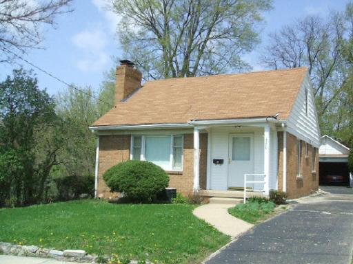 820 10th Ave., Rockford, IL 61104