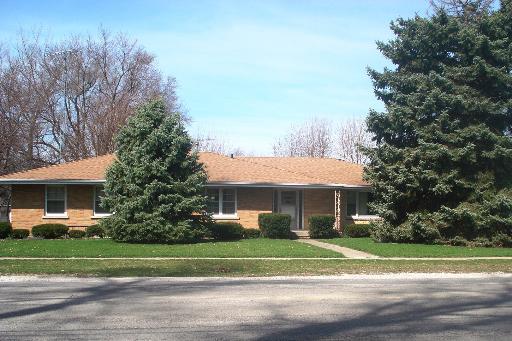 190 N Broadway St., Coal City, IL 60416