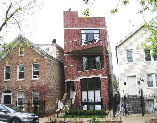 944 N Honore St. #2, Chicago, IL 60622