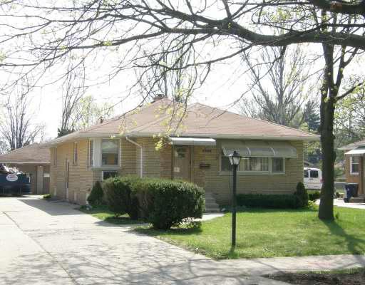831 S Elmwood Ave., Waukegan, IL 60085