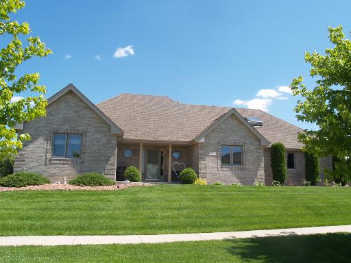 762 Lambeth Ln., New Lenox, IL 60451