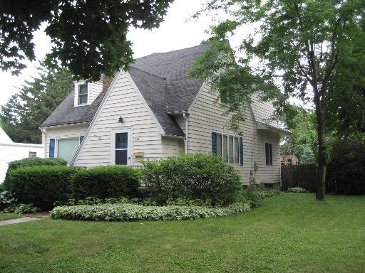 524 S Sixth St., Dekalb, IL 60115