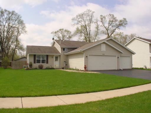 559 Carls Pl., Machesney Park, IL 61115