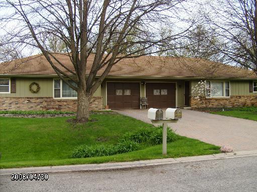 940 Mcclaran Ave., Aurora, IL 60506