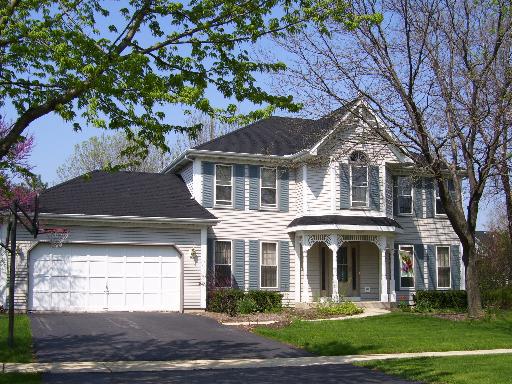 2036 Somerset Ln., Wheaton, IL 60189