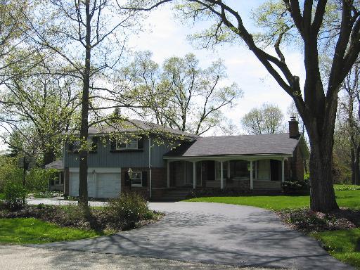 21254 N Crestview Dr., Barrington, IL 60010