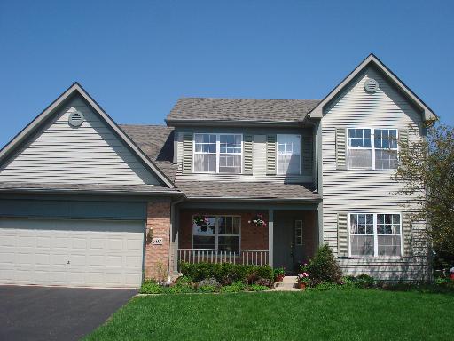 703 Augusta Dr., North Aurora, IL 60542