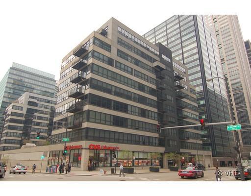 130 S Canal St. #818, Chicago, IL 60606