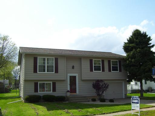 210 S Hennepin St., Ladd, IL 61329
