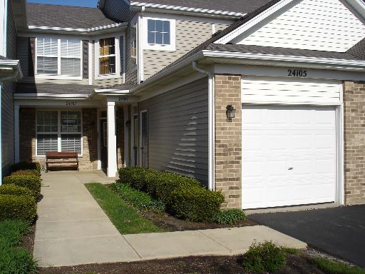 24107 Pear Tree Cir. #107, Plainfield, IL 60585