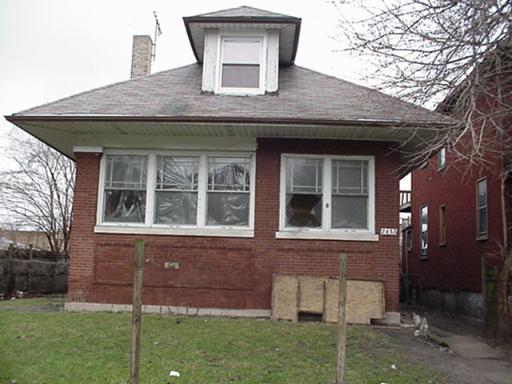 2453 E 74th Pl., Chicago, IL 60649