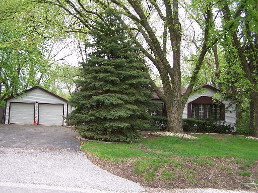 9551 S 89th Ave., Palos Hills, IL 60465
