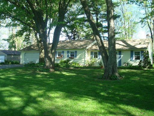 10212 Silver Creek Rd., Rockford, IL 61102