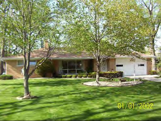 2717 E Riverview Dr., Kankakee, IL 60901
