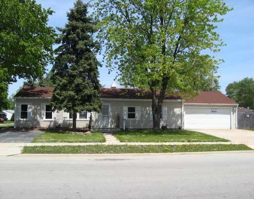 36 Belmont Dr., Romeoville, IL 60446
