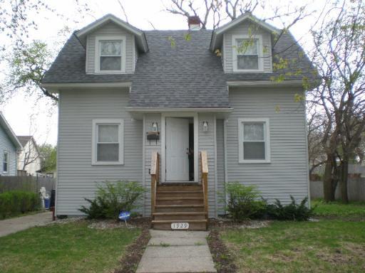 1929 S 6th Ave., Maywood, IL 60153