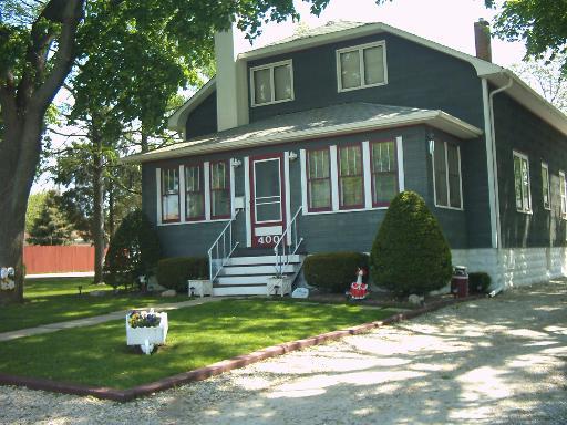 400 Davison St., Joliet, IL 60433