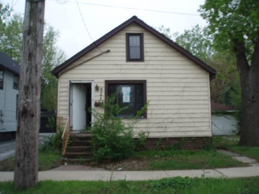 421 E 144th St., Dolton, IL 60419