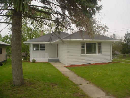 1211 Sherman Ave., Rockford, IL 61101