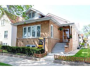 5840 W Byron, Chicago, IL 60634