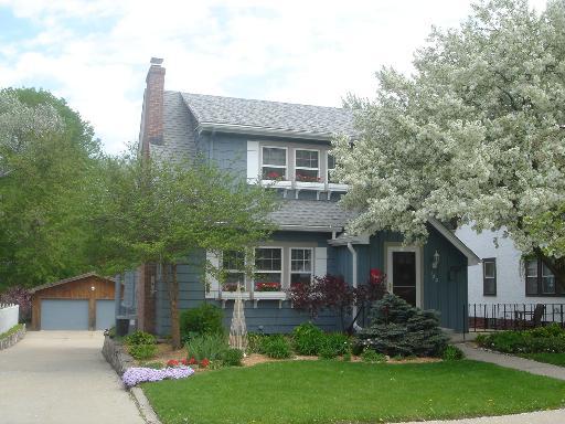 120 St. Louis Ave., Rockford, IL 61104