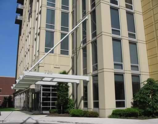 720 N Larrabee St. #1003, Chicago, IL 60610