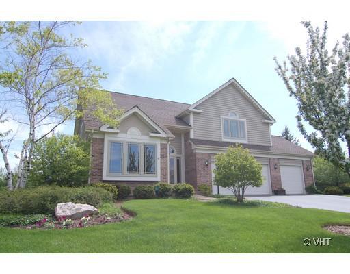 14 Whitman Ter., Hawthorn Woods, IL 60047