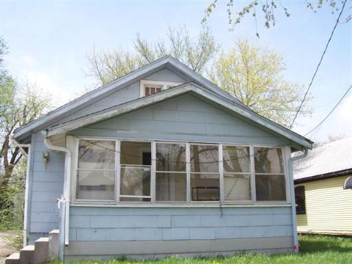 320 N Day Ave., Rockford, IL 61101