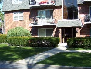 1140 W 64th St. #1, La Grange, IL 60525