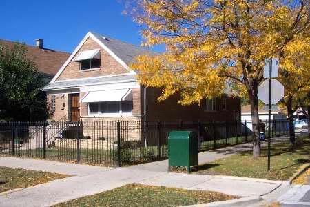 4200 W Thomas St., Chicago, IL 60651