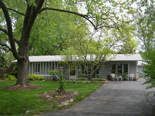 3204 Salk Rd., Arlington Heights, IL 60004